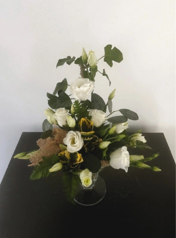 Un atelier floral entre amies : créativité et détente dans le secteur de Caen